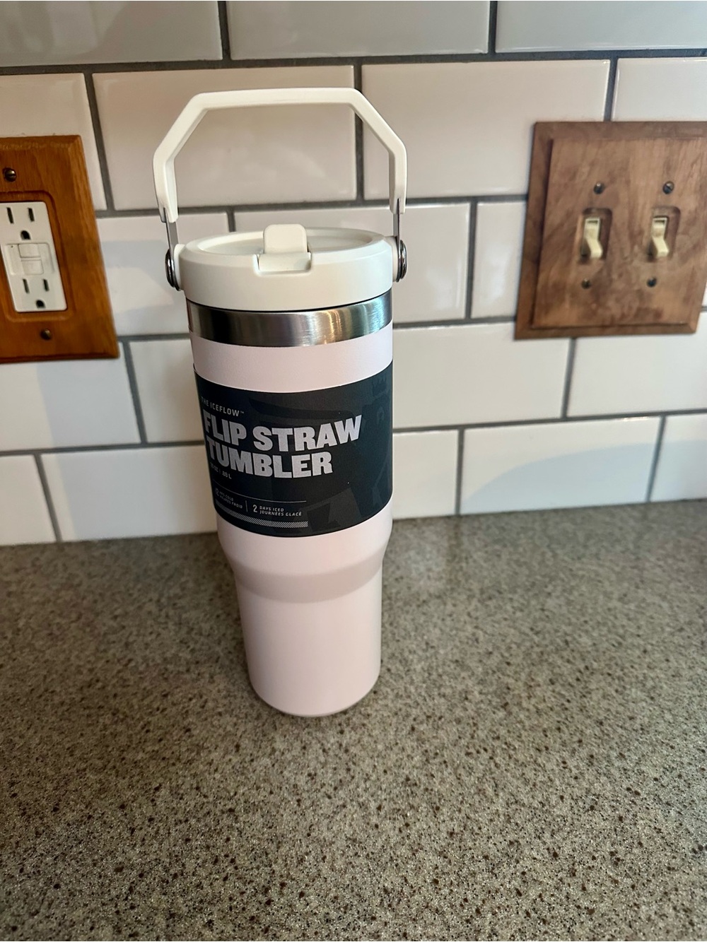 Stanley Flip Straw Tumbler - NEW ! Rose Quartz